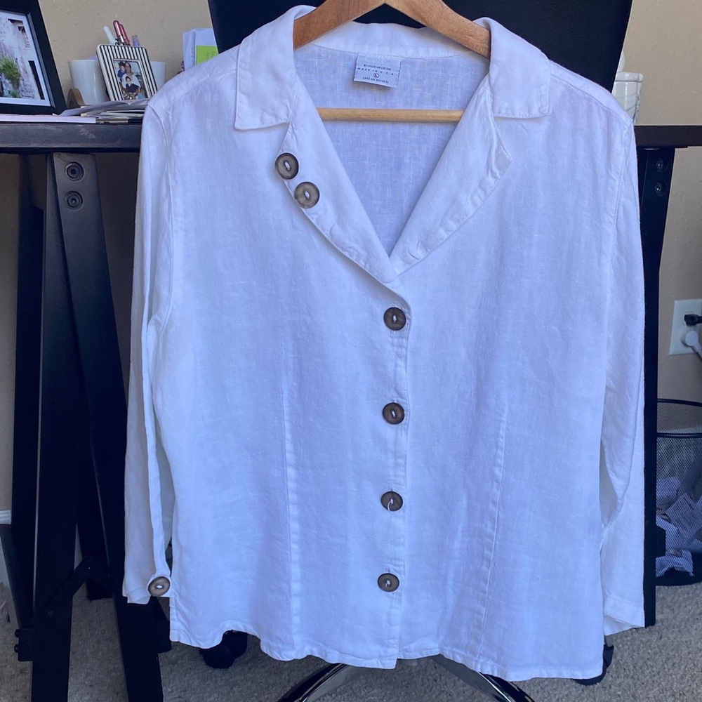 Elegant White Button-Down Shirt for Women